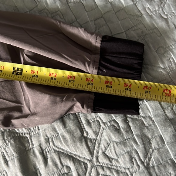 Torrid Lovesick Color Block Bomber - Stretch Woven Mauve Wash - SOLD OUT Size - Picture 9 of 9